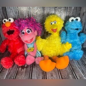 Lot of 4 Sesame Street Plush Elmo Big Bird Cookie Monster Abby Stuffed Animals